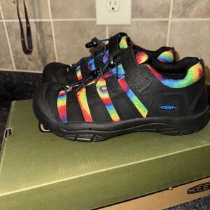 Keen Unisex Kids Newport Water Hiking Shoes Black/original Tie Dye Size 5 NEW